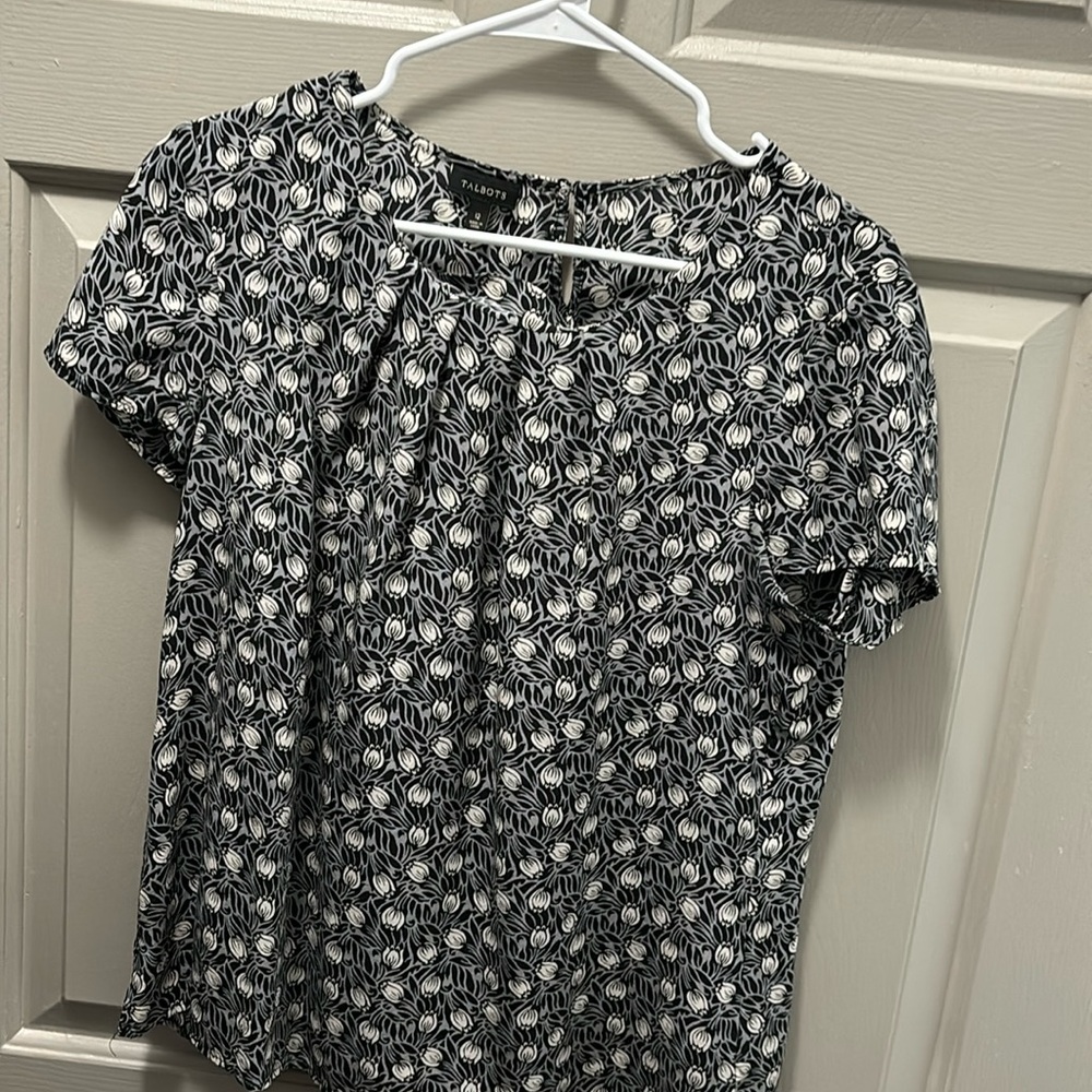 Women’s navy patterned Talbots top size 12